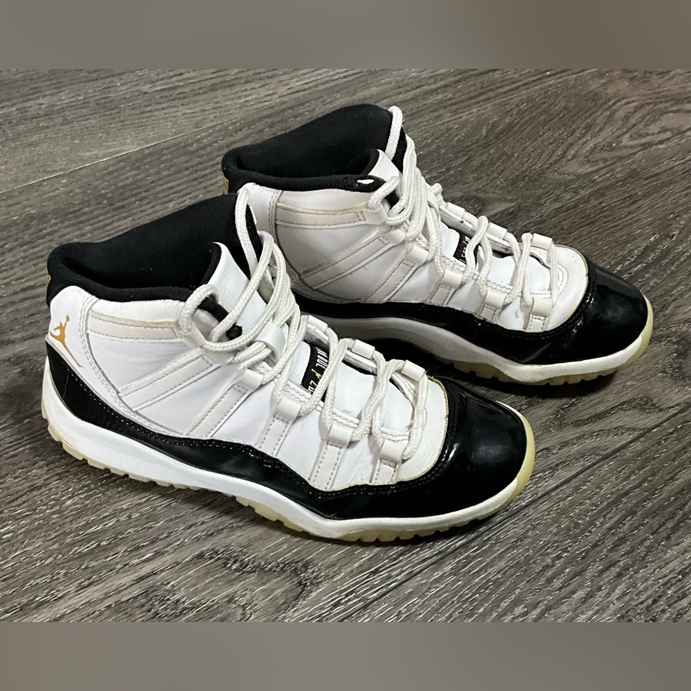 Jordan Air Jordan 2.5Y Retro Concord White Black High Top Athletic Sneakers